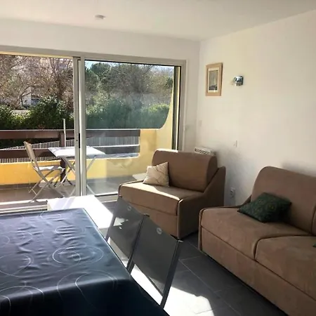 A Argeles-sur-mer, 4/5 Personnes, Piscine, Parking - Fr-1-837-45 *