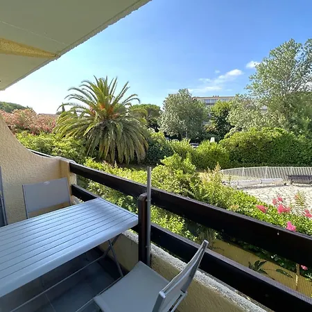 A Argeles-sur-mer, 4/5 Personnes, Piscine, Parking - Fr-1-837-45